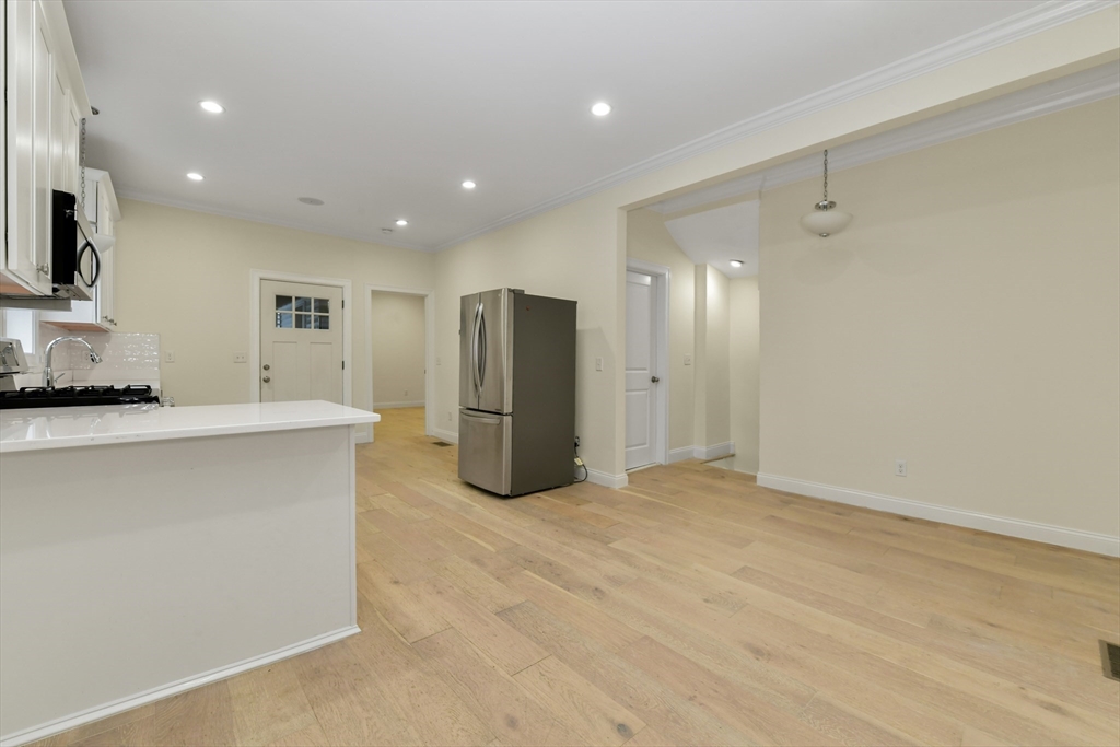 111 Maverick Street # 1 Property Photo 8