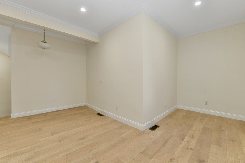 111 Maverick Street # 1 Property Photo 10
