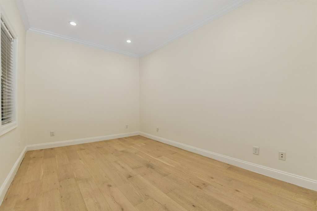 111 Maverick Street # 1 Property Photo 12