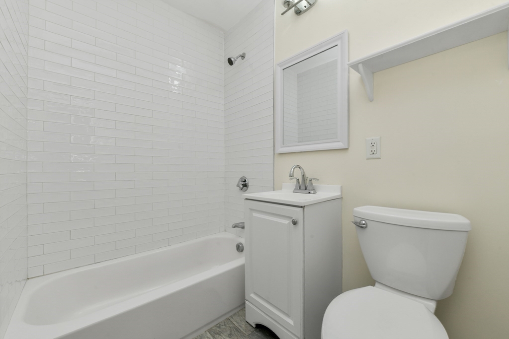 111 Maverick Street # 1 Property Photo 14