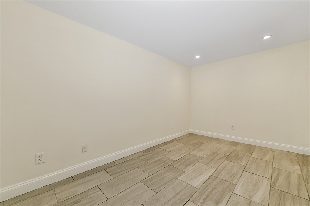 111 Maverick Street # 1 Property Photo 18