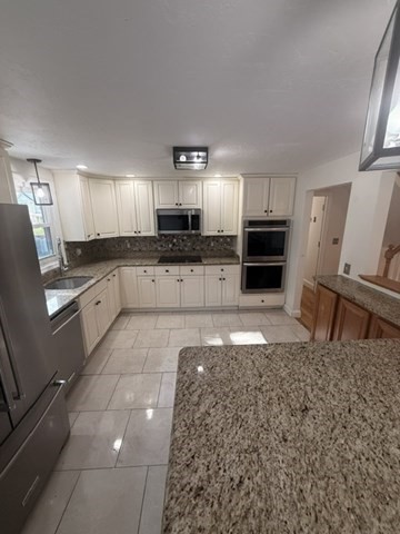 40 Poquanticut Ave Property Photo 11