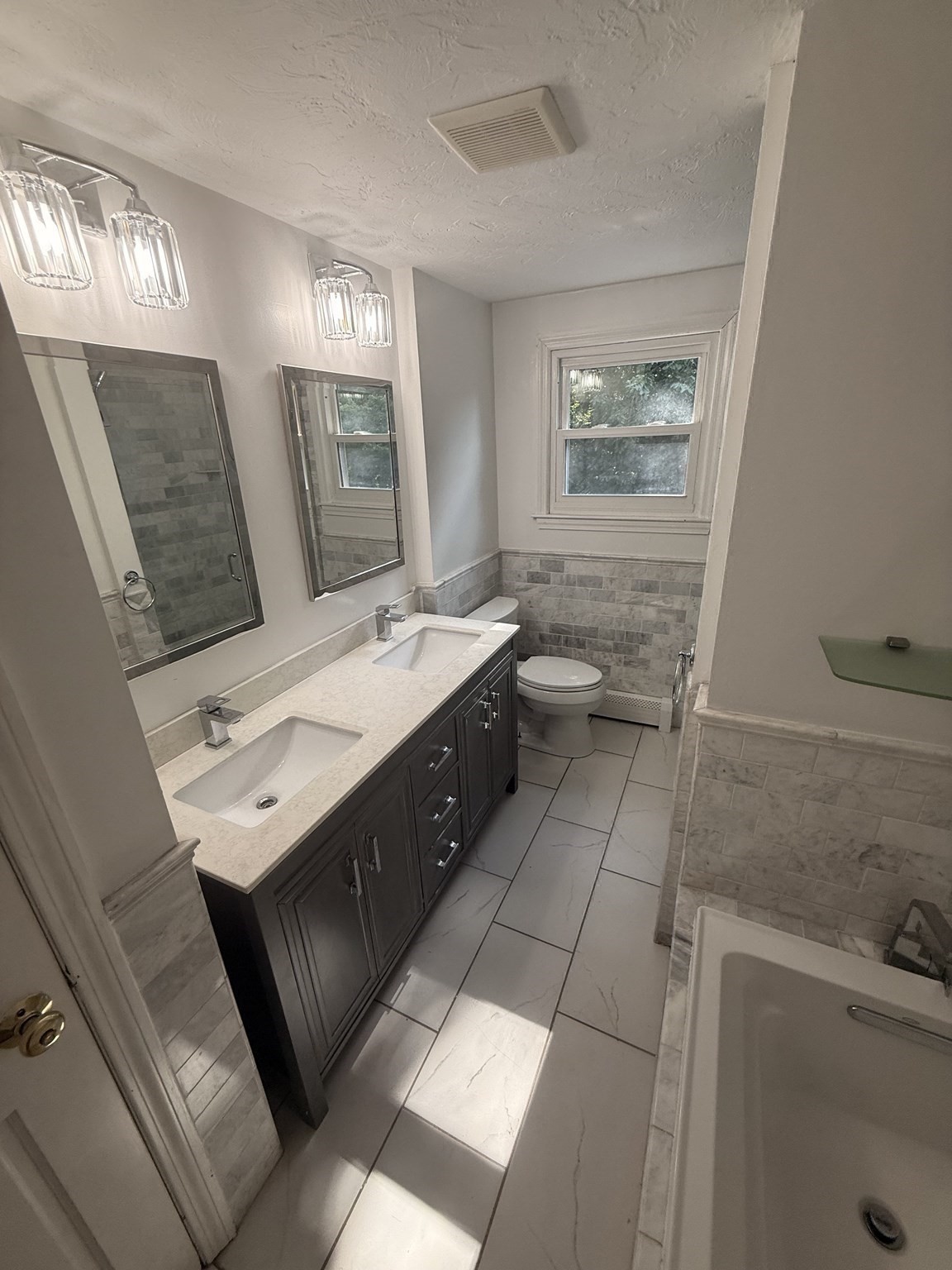 40 Poquanticut Ave Property Photo 19