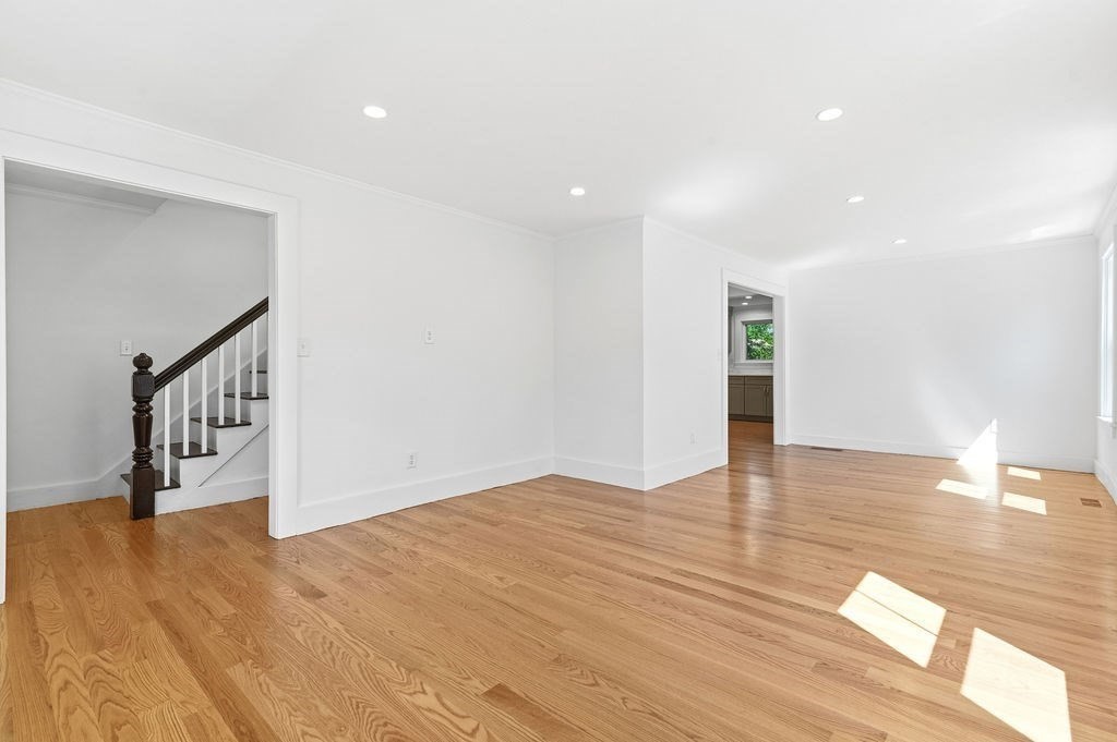 146a W Division St Property Photo 5