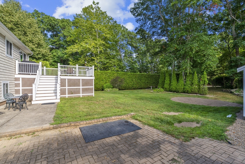 2 Cutter Ln Property Photo 4