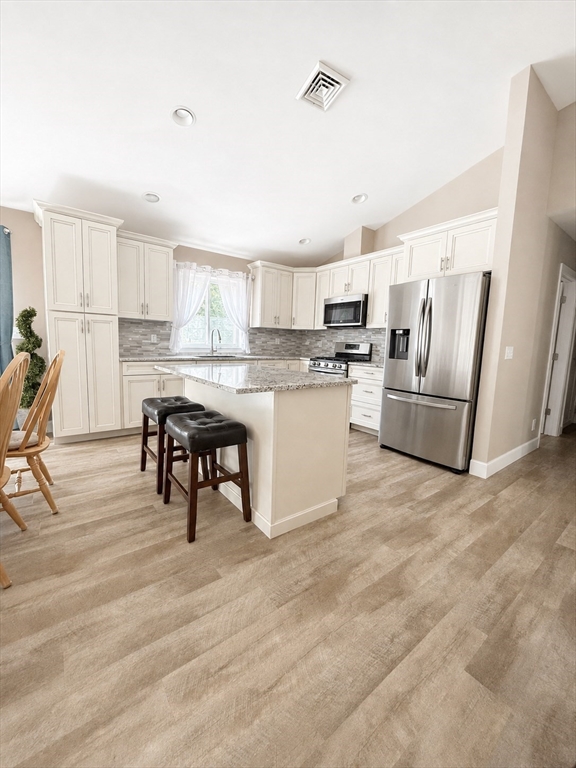 2 Cutter Ln Property Photo 13