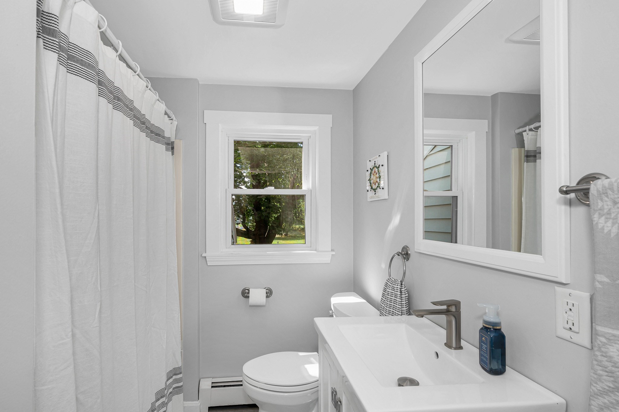 24 Ballardvale St Property Photo 6