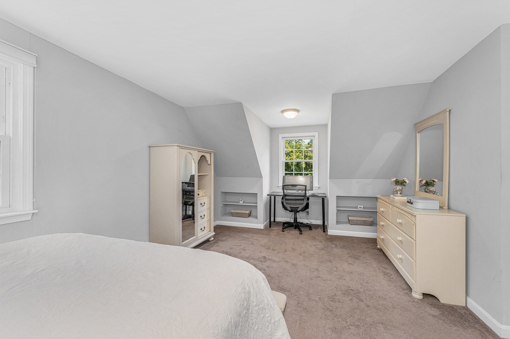 24 Ballardvale St Property Photo 15
