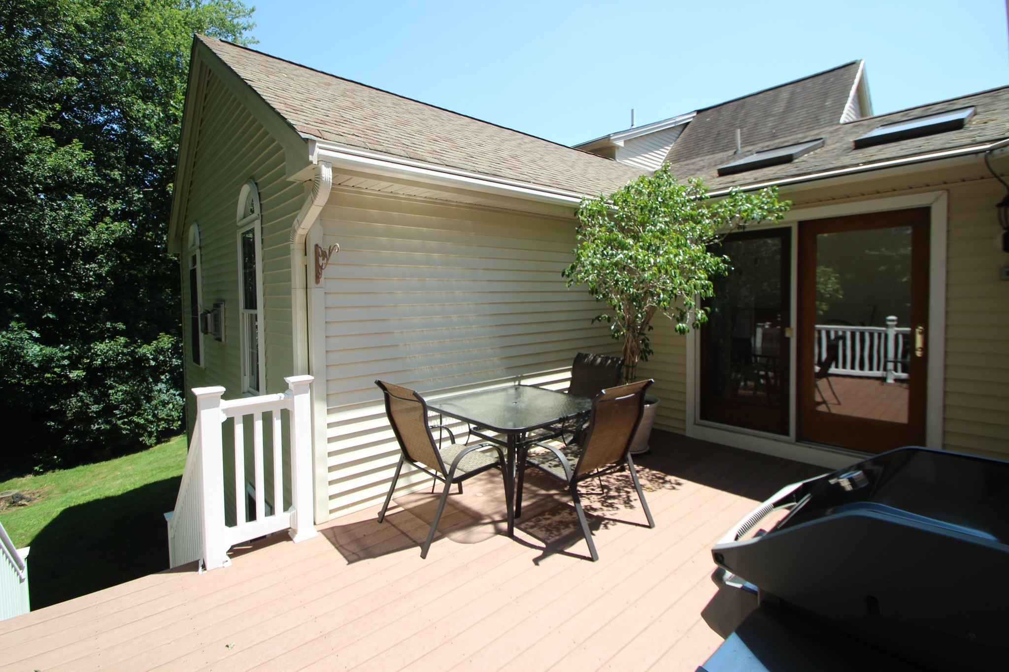 10 Patriot Ln Property Photo 5
