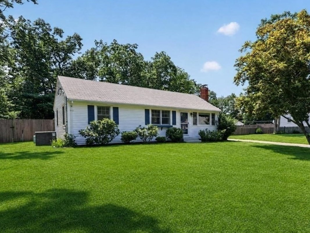 27 John Adams Drive Property Photo 1