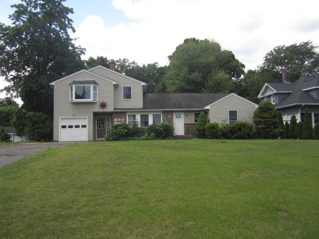 85 Maple Rd Property Photo 1