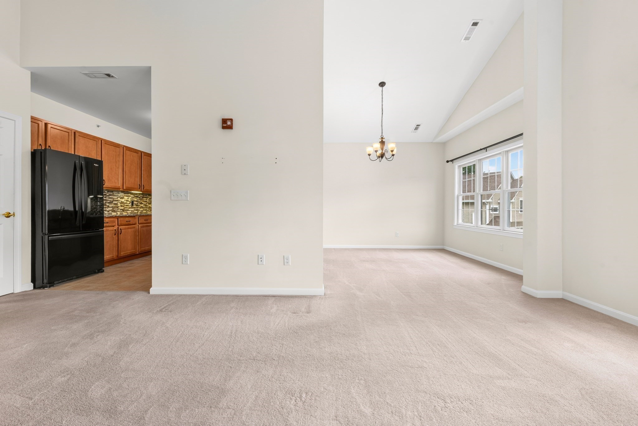631 East St # M202 Property Photo 7
