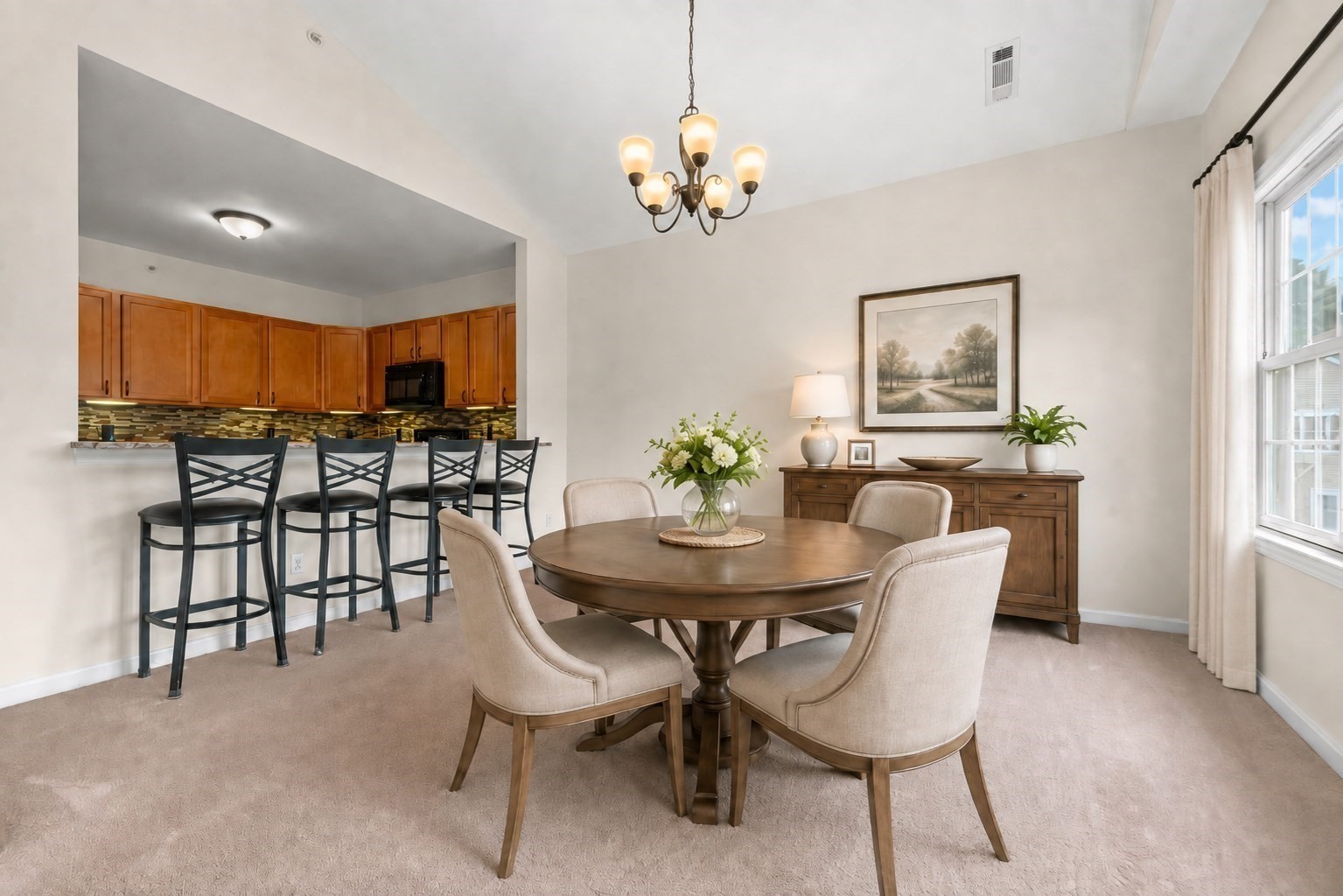 631 East St # M202 Property Photo 8
