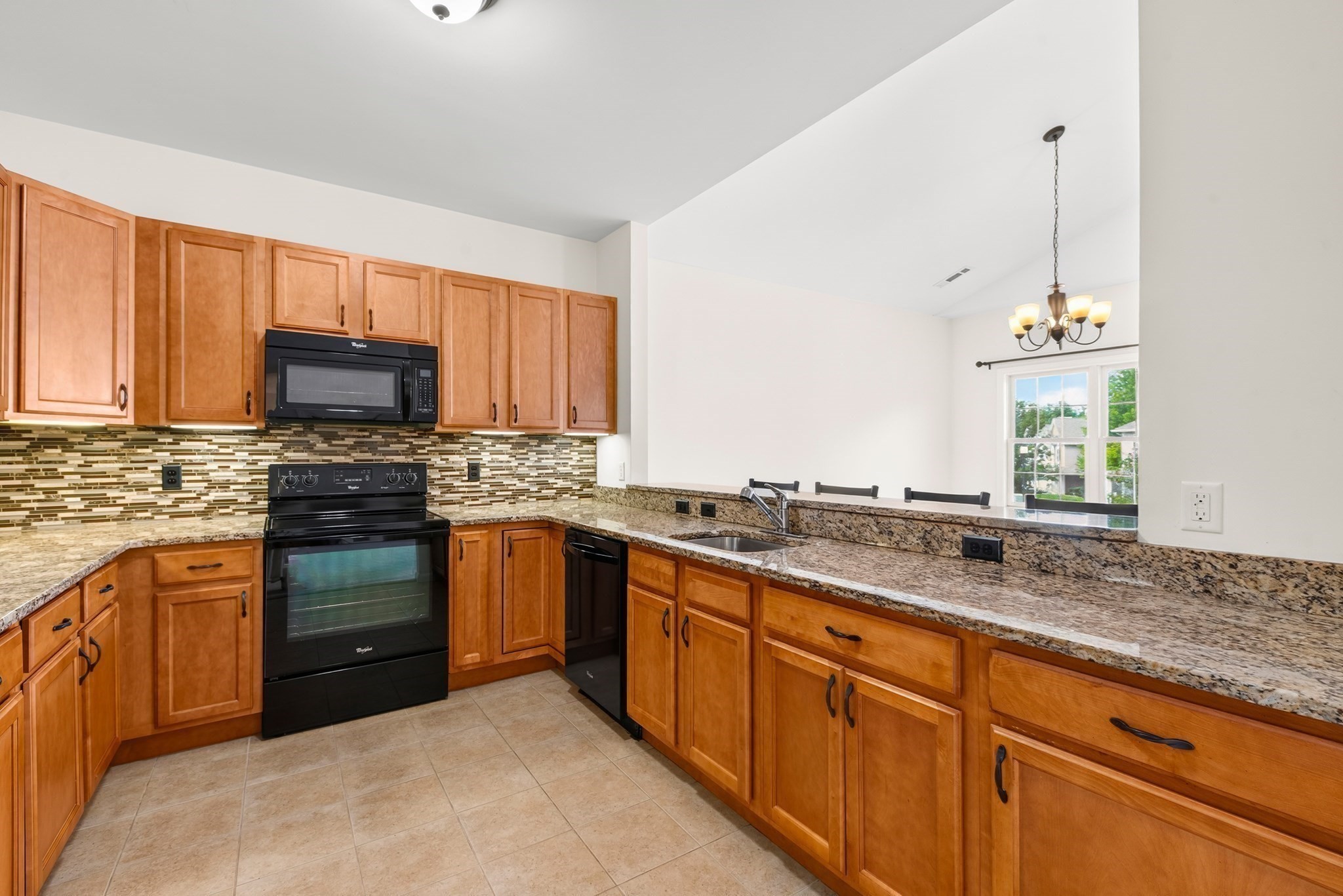 631 East St # M202 Property Photo 17