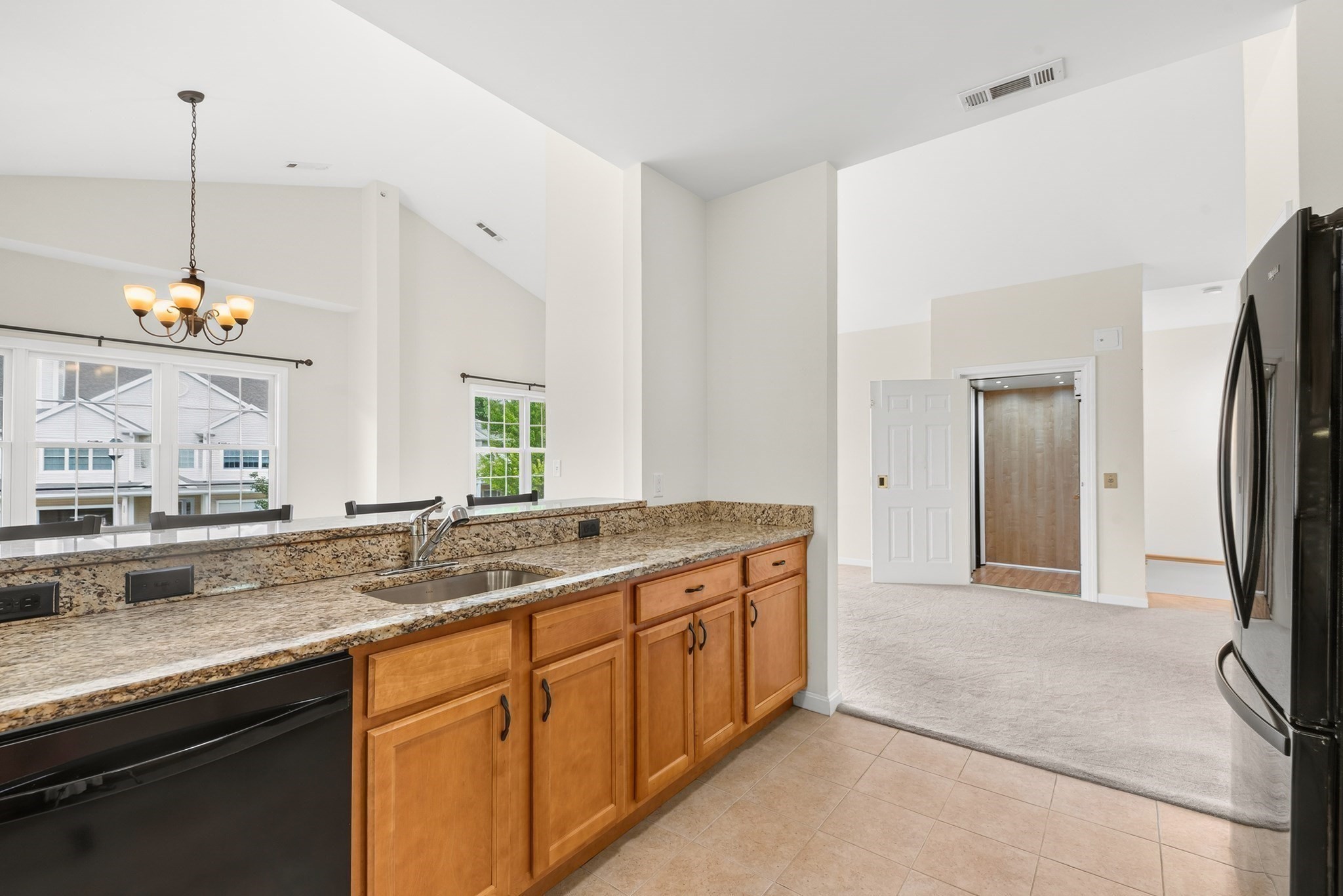 631 East St # M202 Property Photo 18