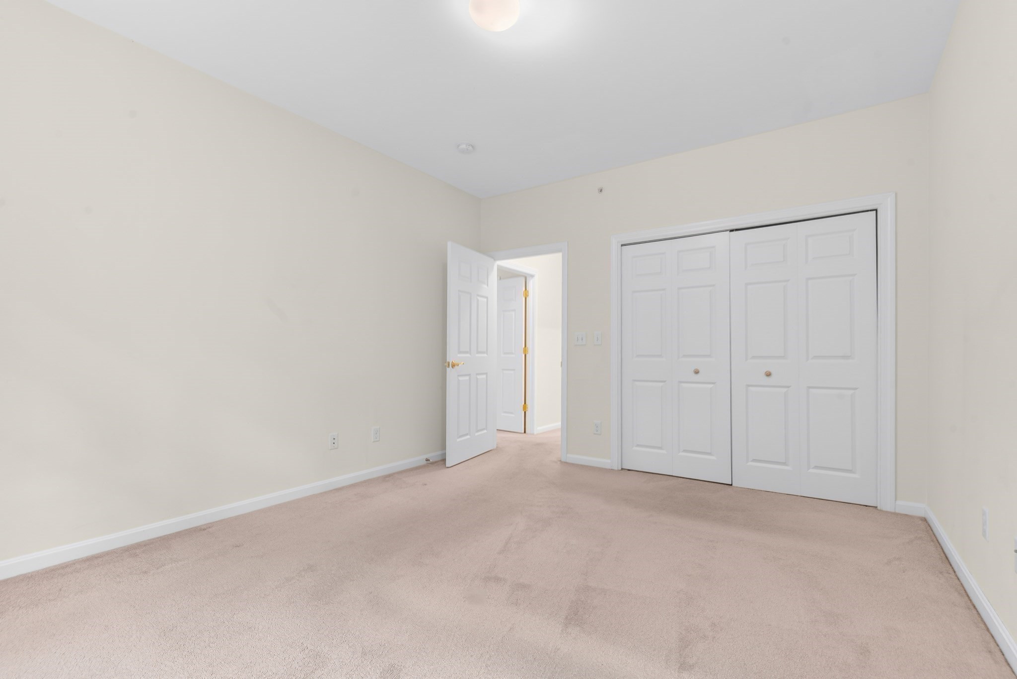 631 East St # M202 Property Photo 23