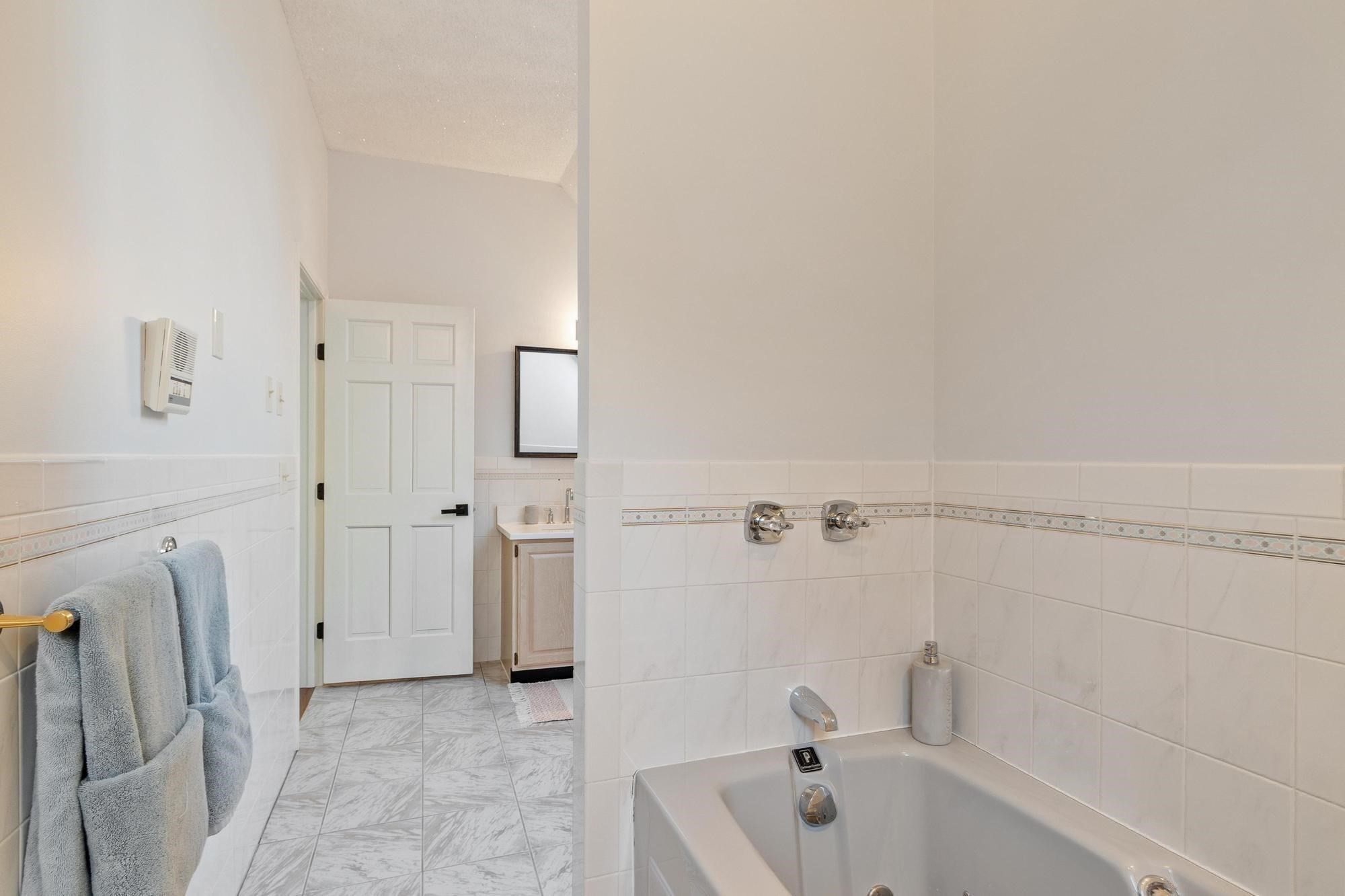 99 Longview Street Property Photo 33
