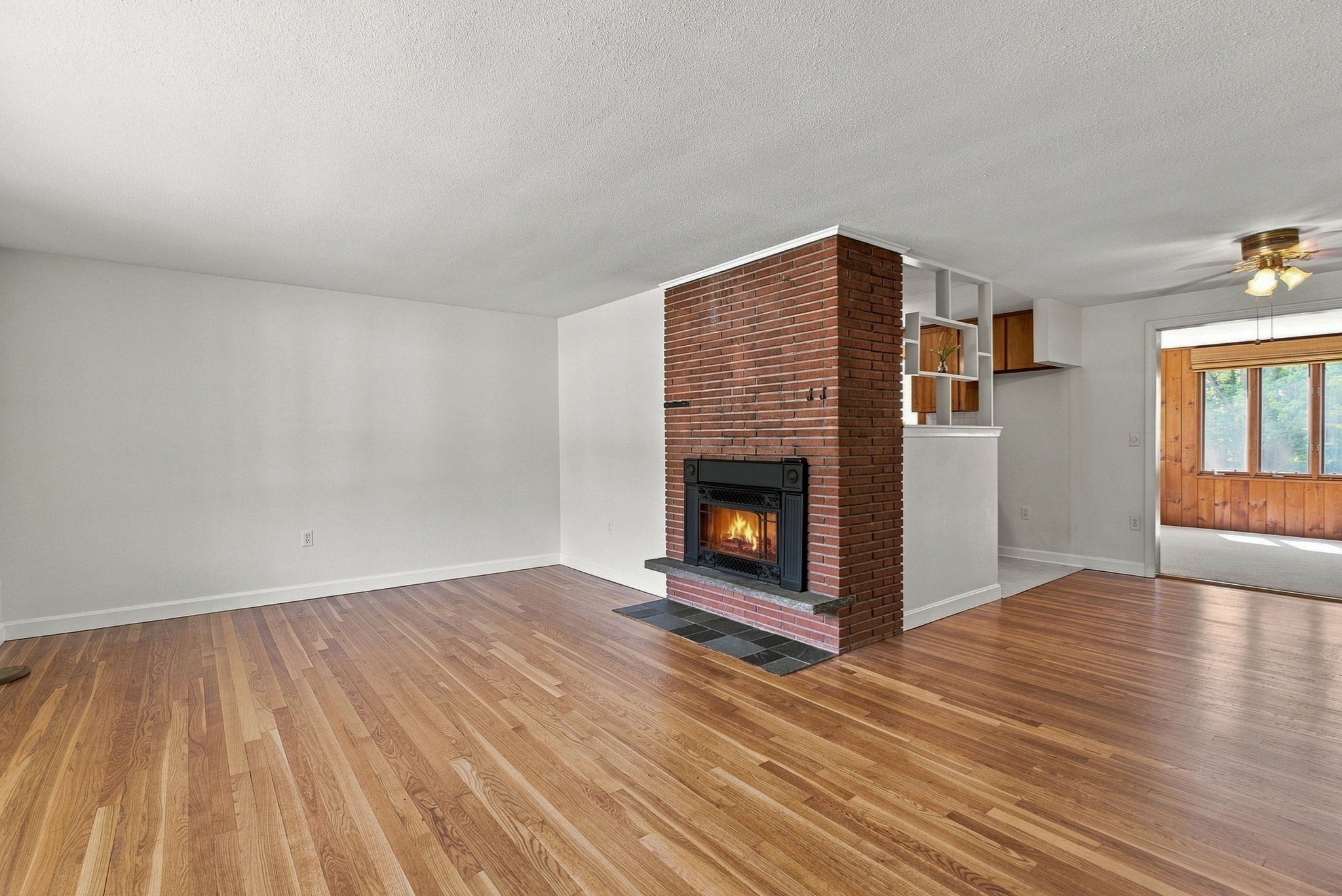 19 Champlain Dr Property Photo 6