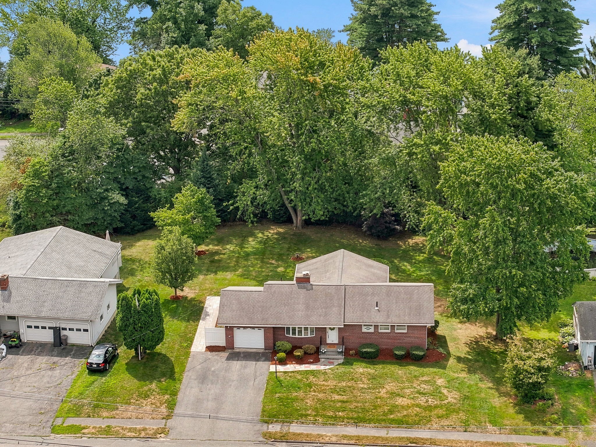 19 Champlain Dr Property Photo 28