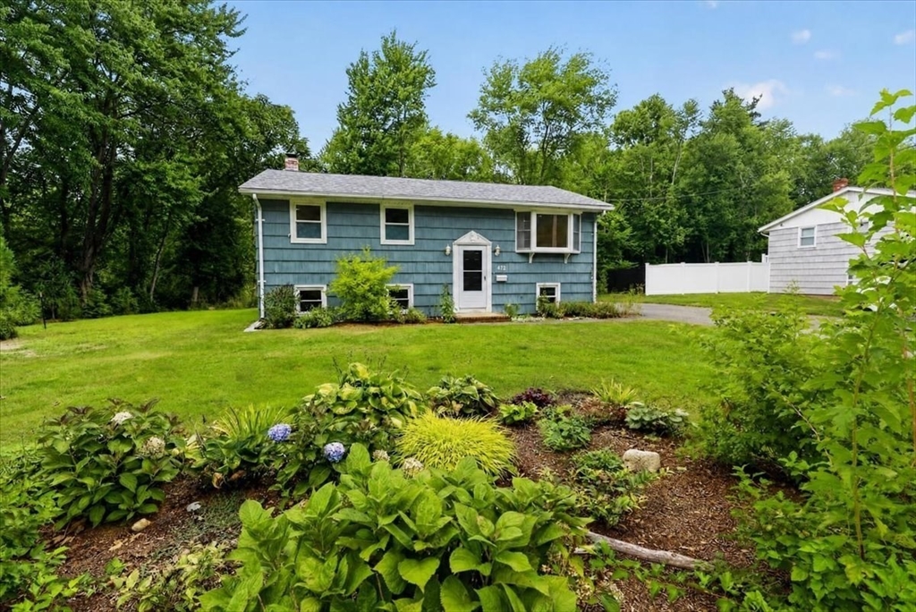 472 Summer St Property Photo 1