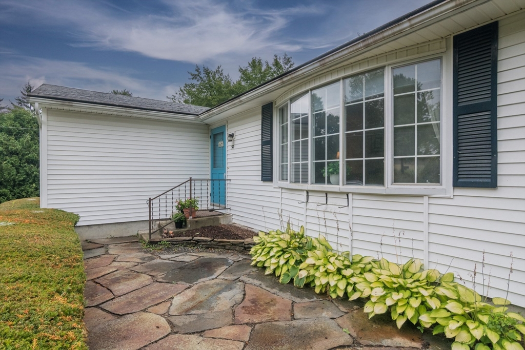 90 Columbia Drive Property Photo 3