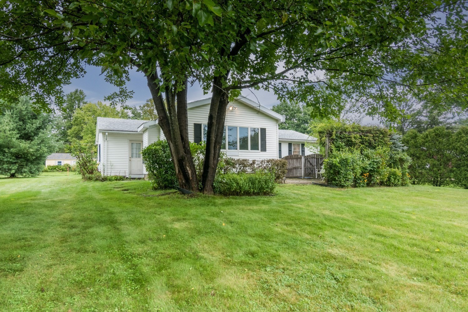 90 Columbia Drive Property Photo 30