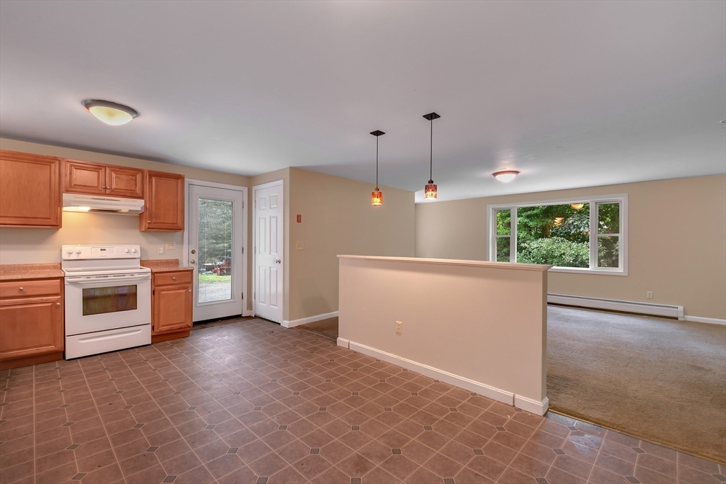 125 Drew Blvd Property Photo 5