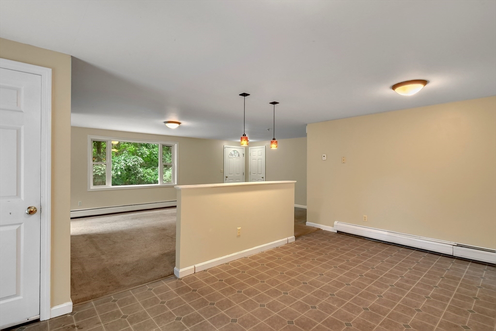125 Drew Blvd Property Photo 8