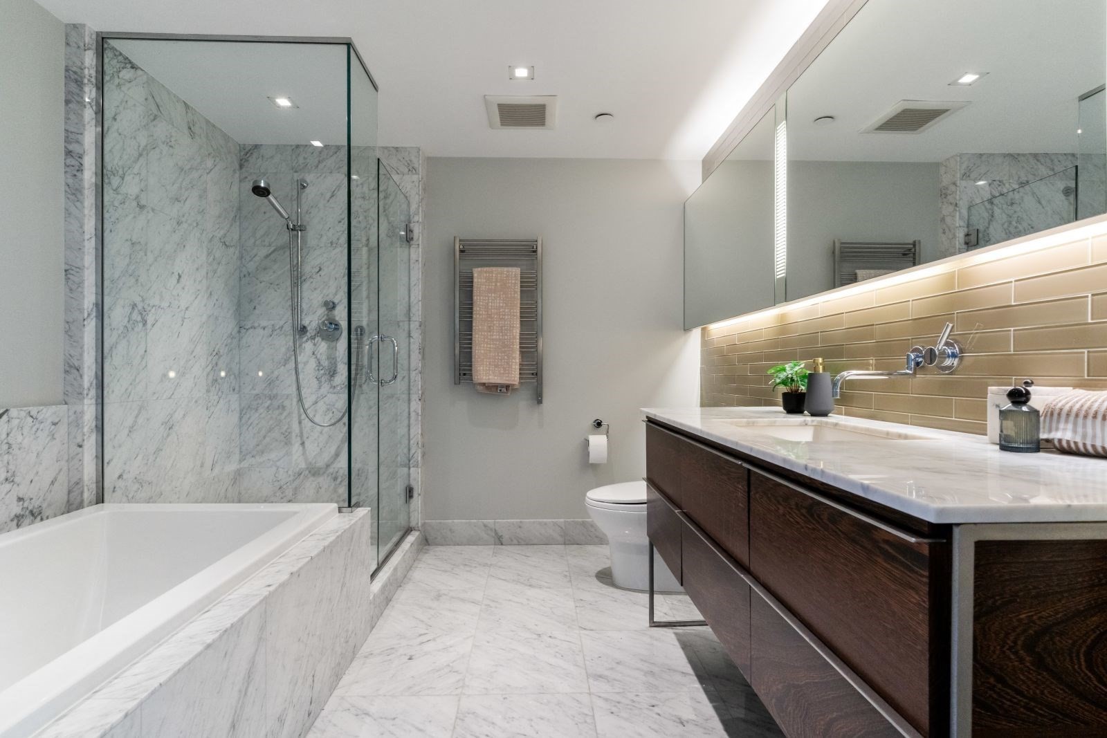 360 Newbury Street # 805 Property Photo 13