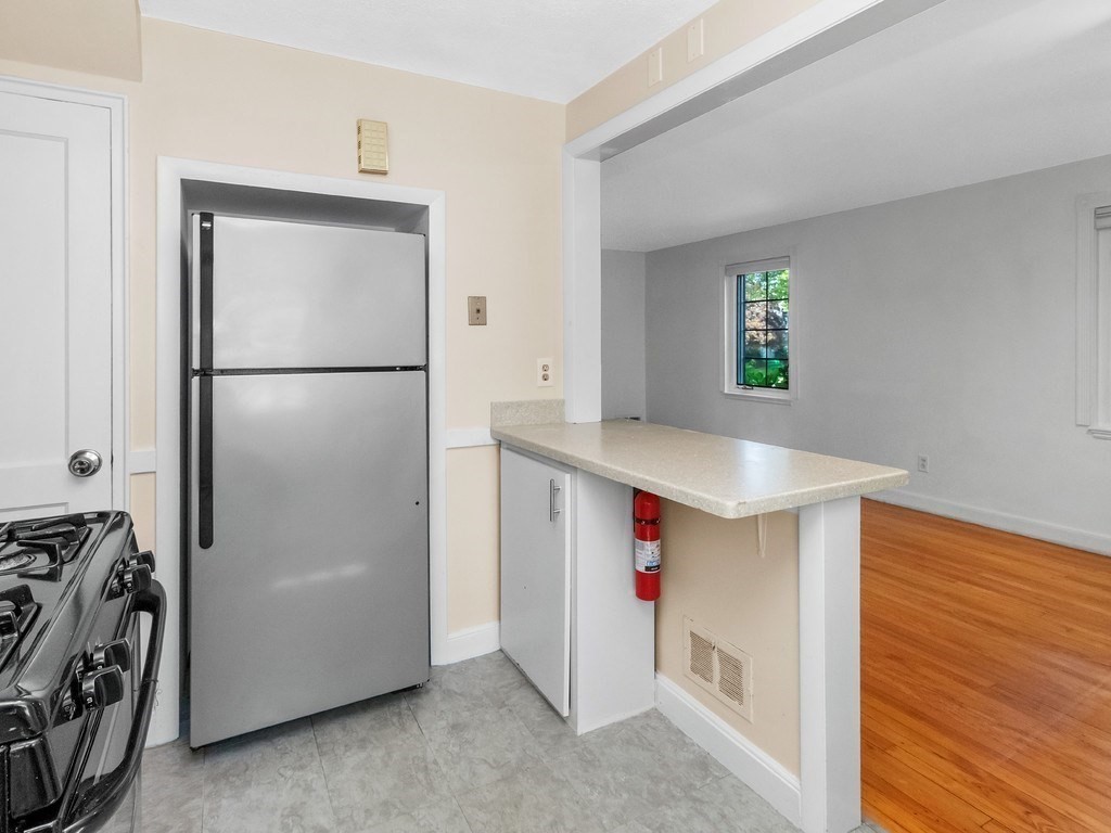 84 Duff Street # 84 Property Photo 5