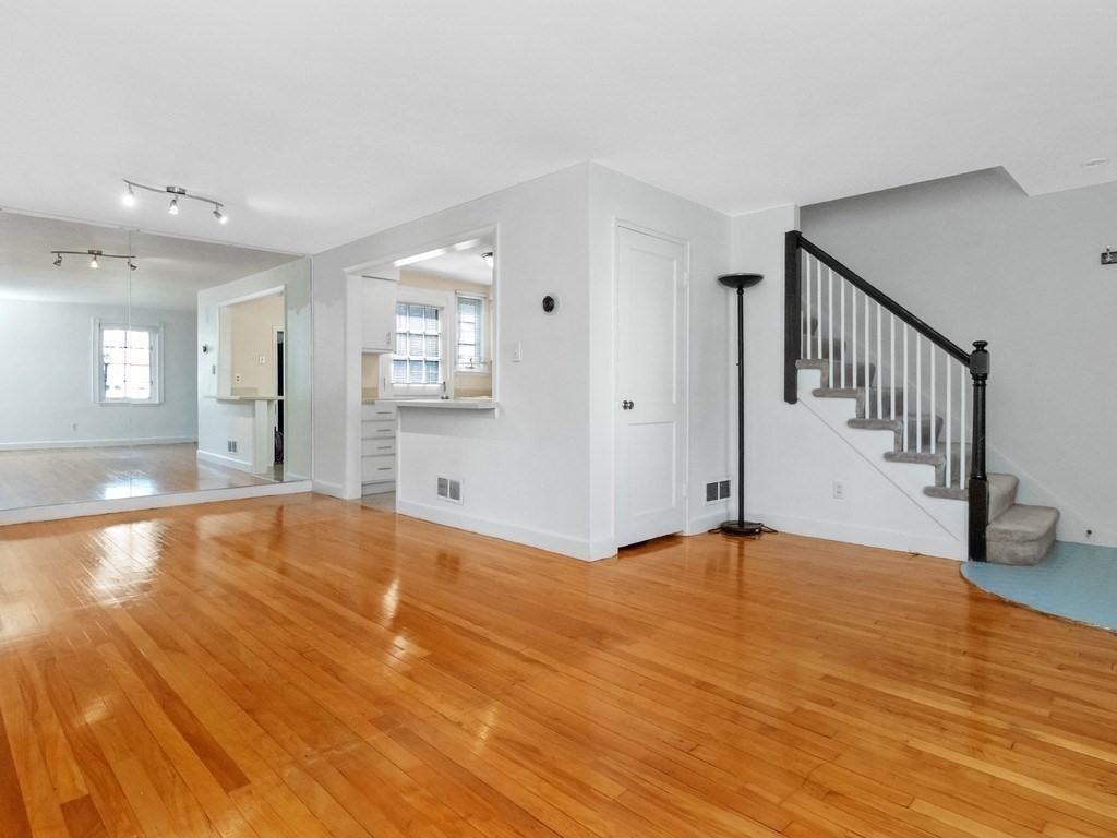 84 Duff Street # 84 Property Photo 8