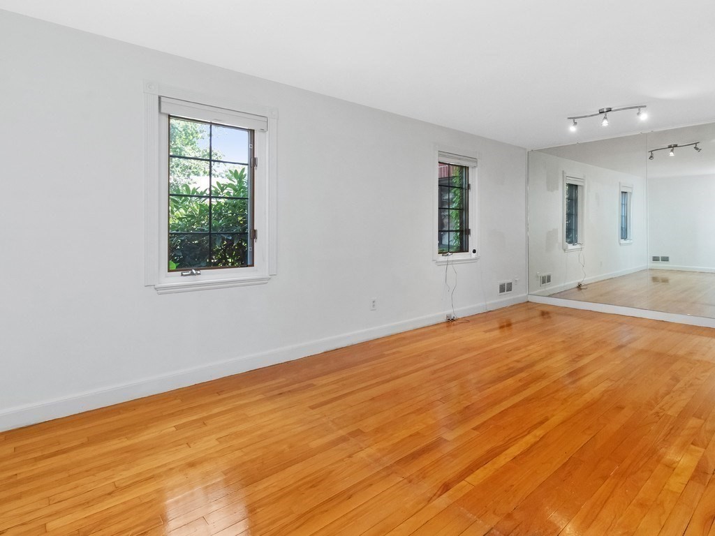 84 Duff Street # 84 Property Photo 10