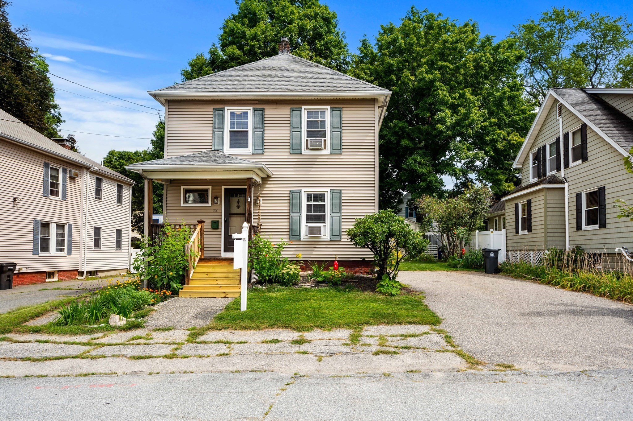 24 Vernon St Property Photo 2