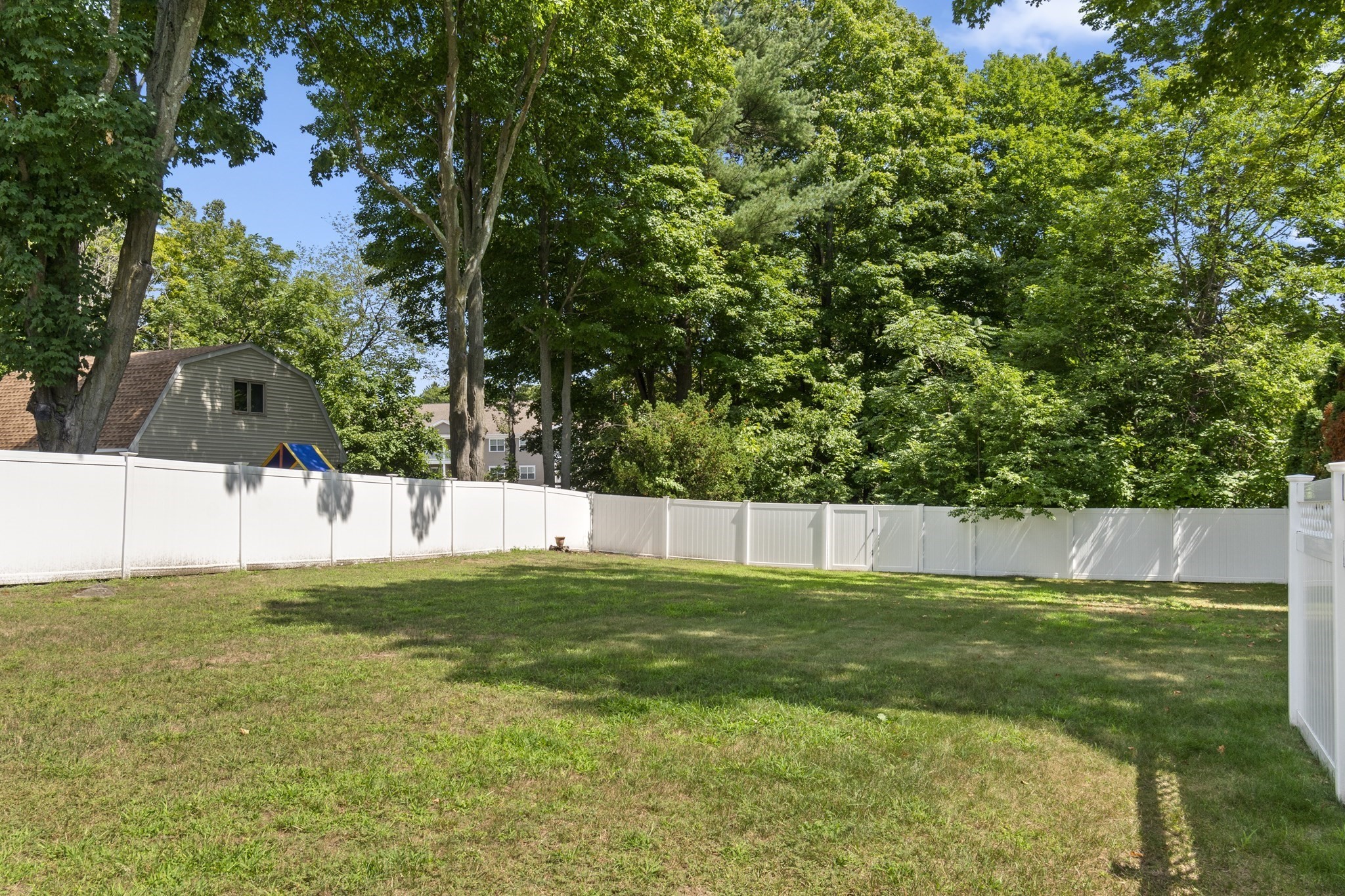 277 Vernon Street Property Photo 32