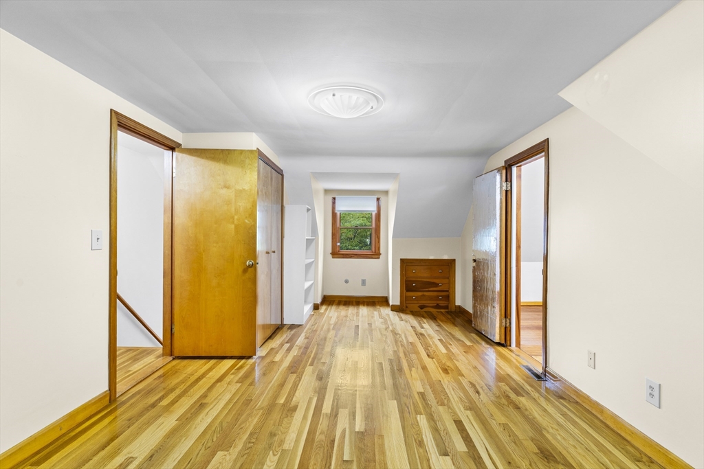 730 Lindsey St Property Photo 22