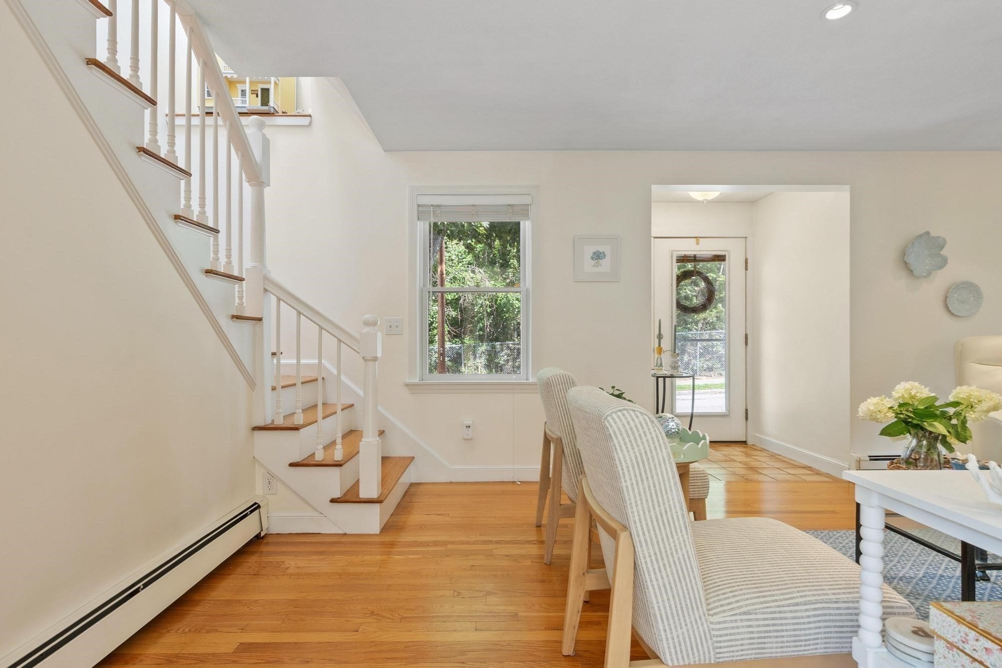 82 Pine Street Property Photo 9