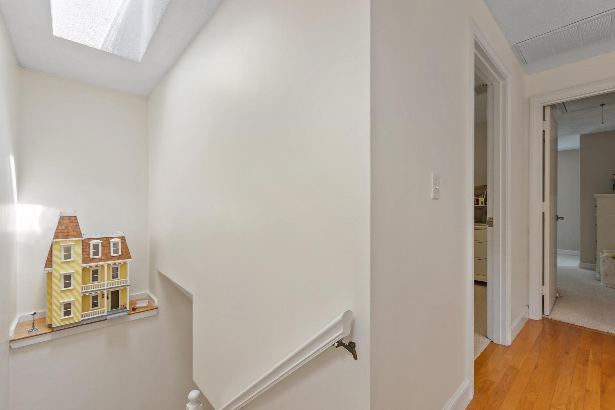 82 Pine Street Property Photo 23
