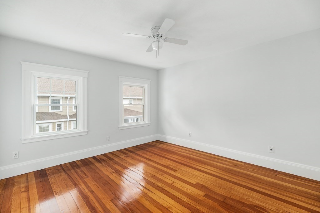 37 Richardson Ave # 3702 Property Photo 14
