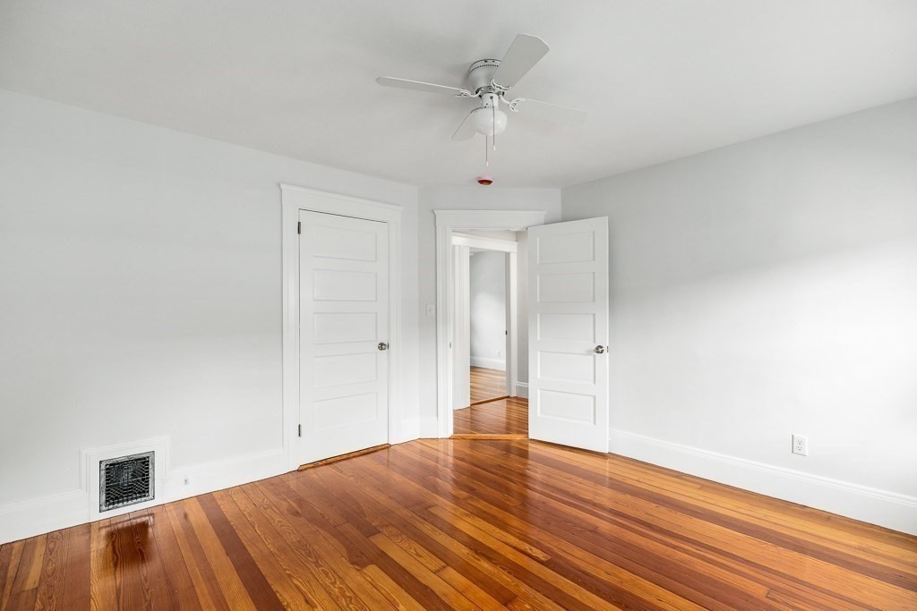 37 Richardson Ave # 3702 Property Photo 16