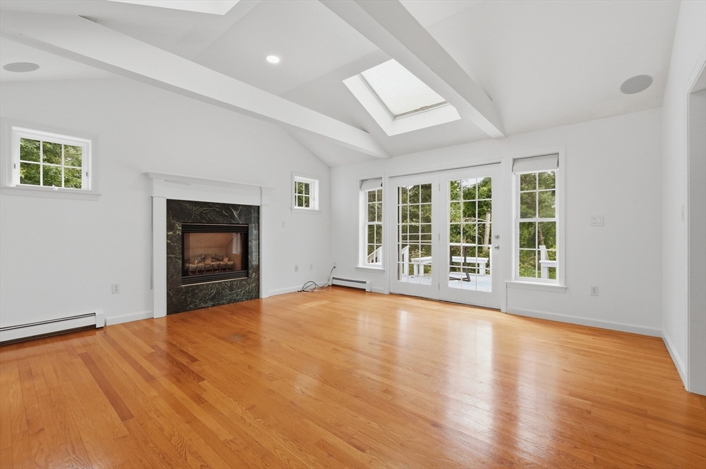700 Main.st Property Photo 9