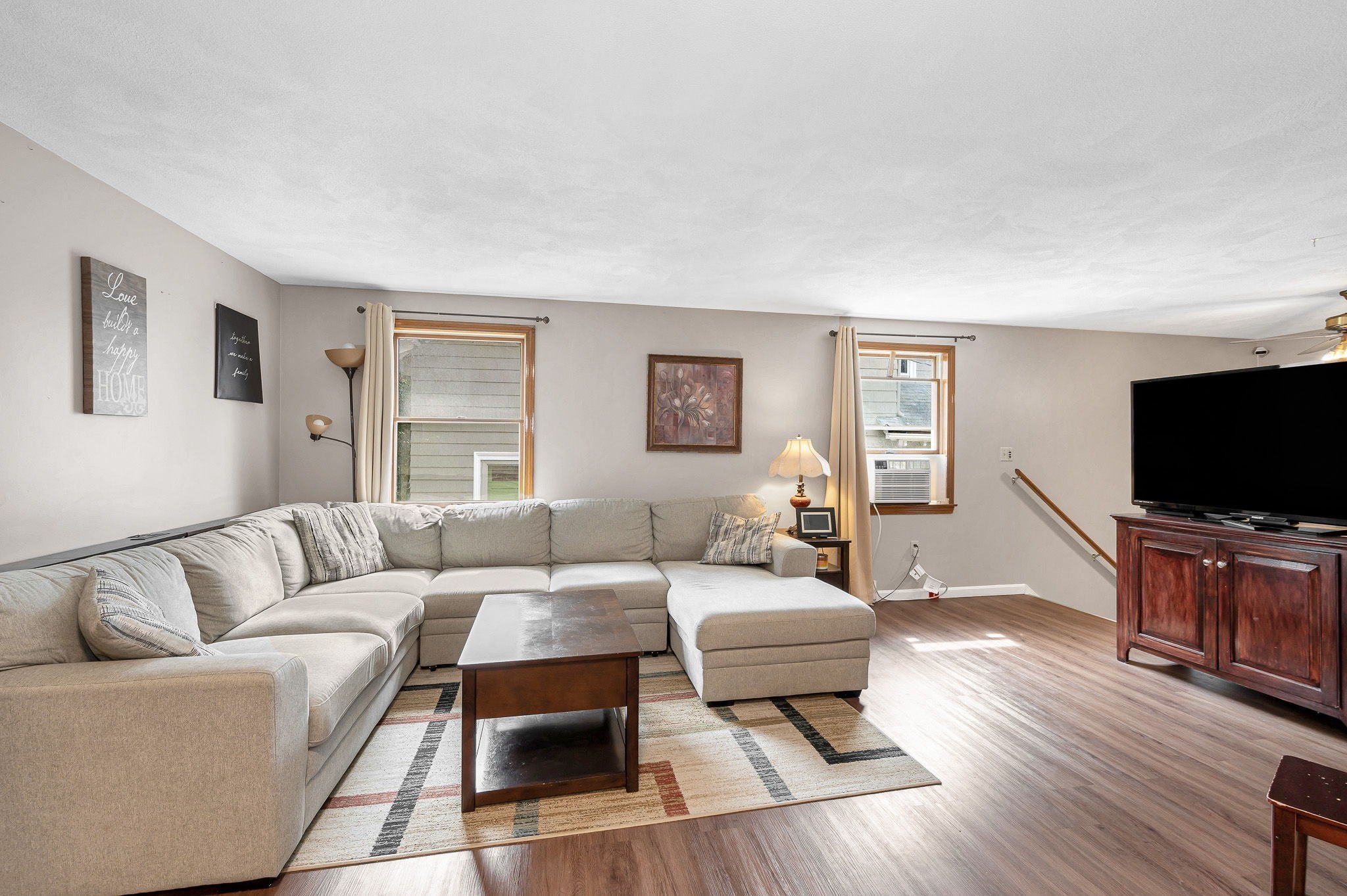 29 Cedar Hill Ter Property Photo 5