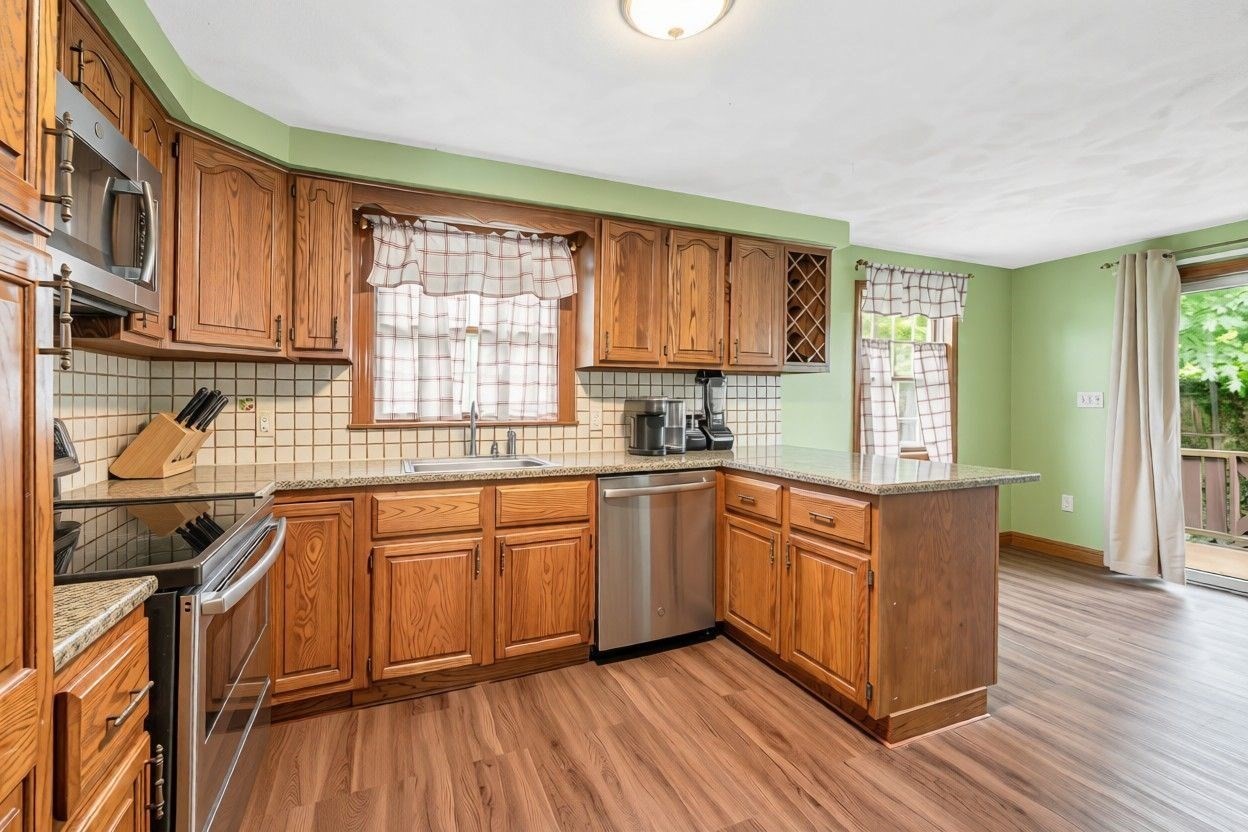 29 Cedar Hill Ter Property Photo 12