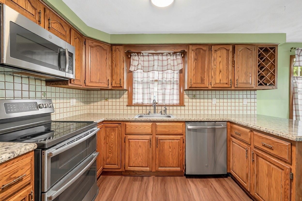 29 Cedar Hill Ter Property Photo 13