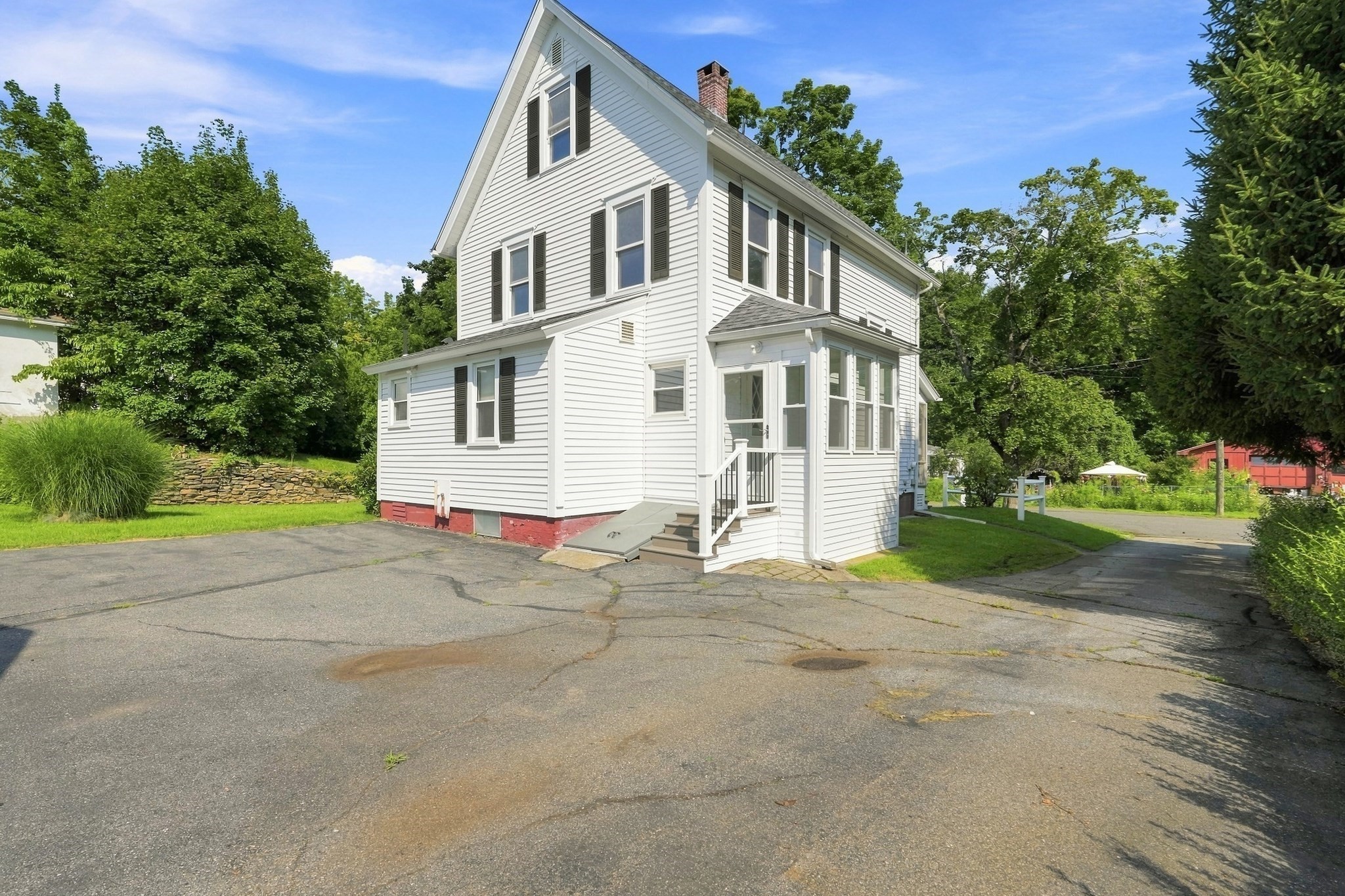 11 Newton Street Property Photo 3