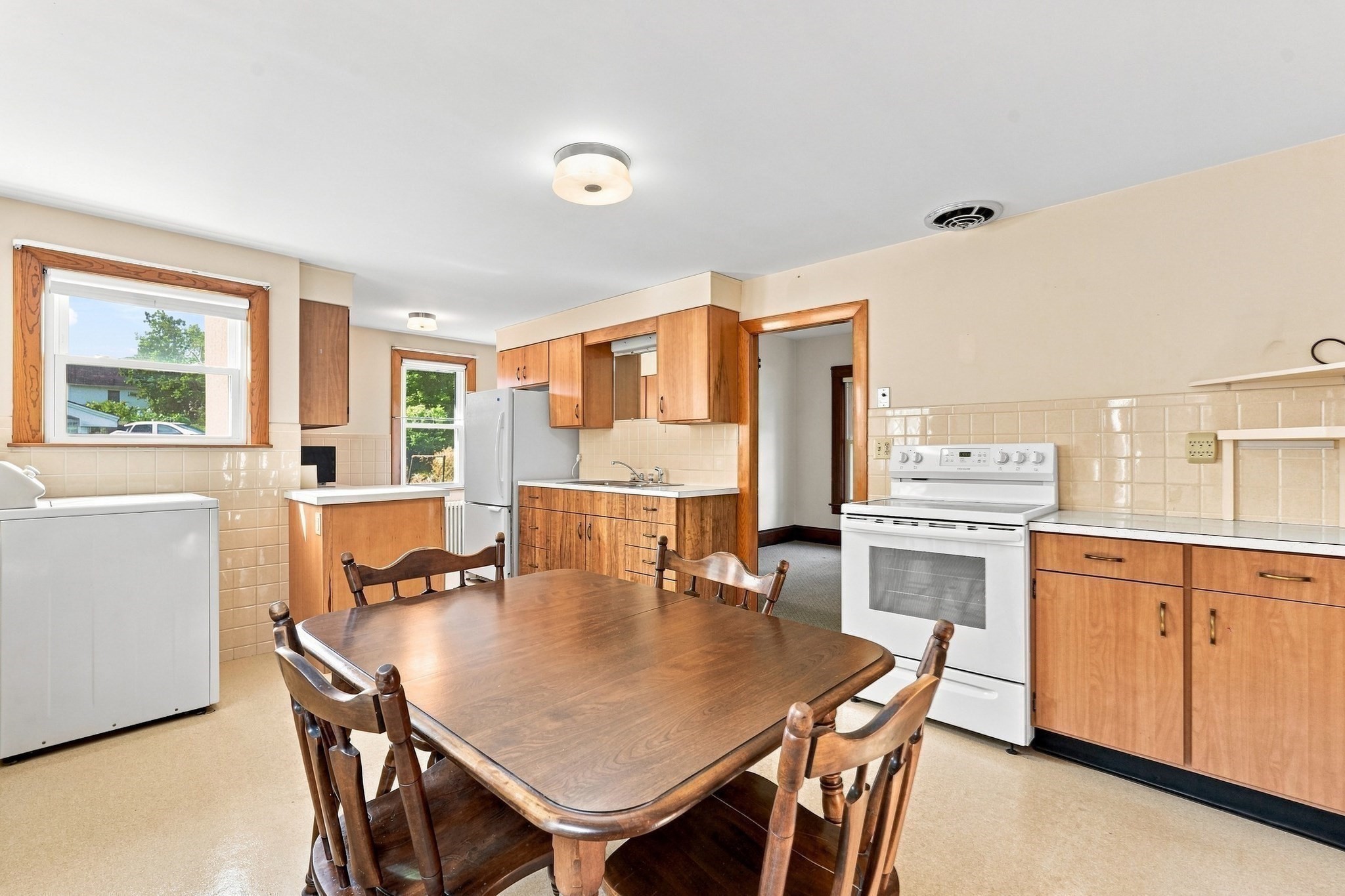 11 Newton Street Property Photo 7