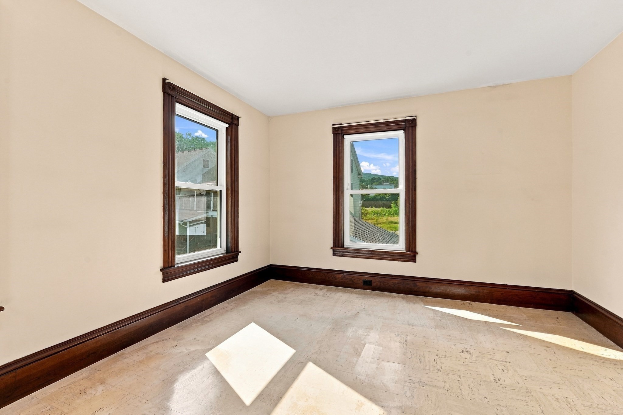 11 Newton Street Property Photo 19