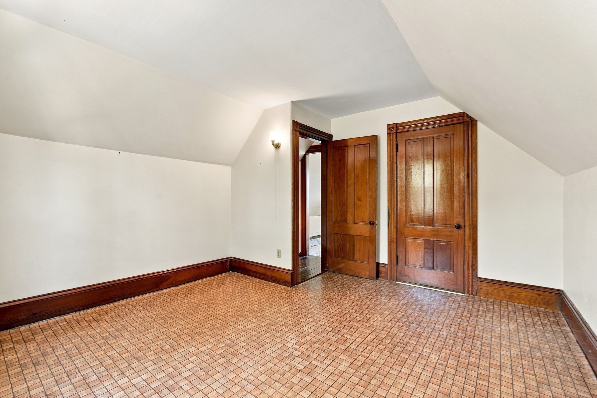 11 Newton Street Property Photo 26