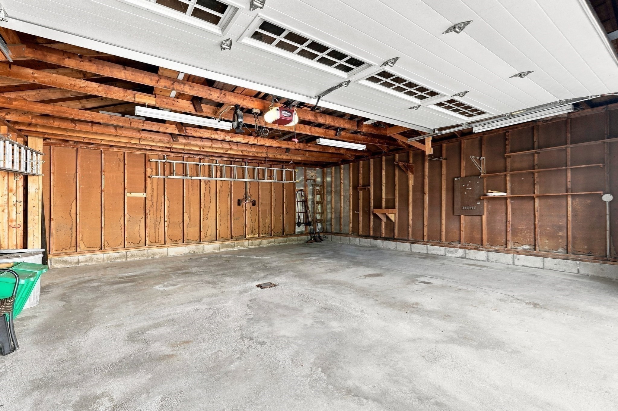 11 Newton Street Property Photo 29