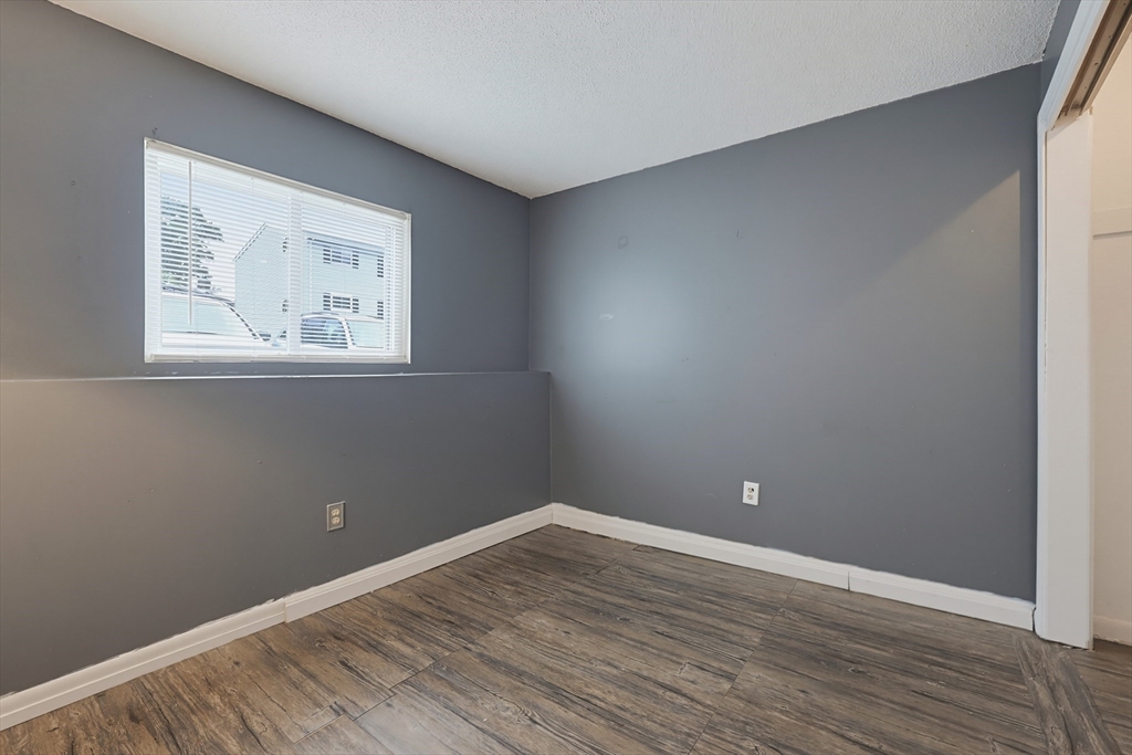 5455 N Main St # 11a Property Photo 7