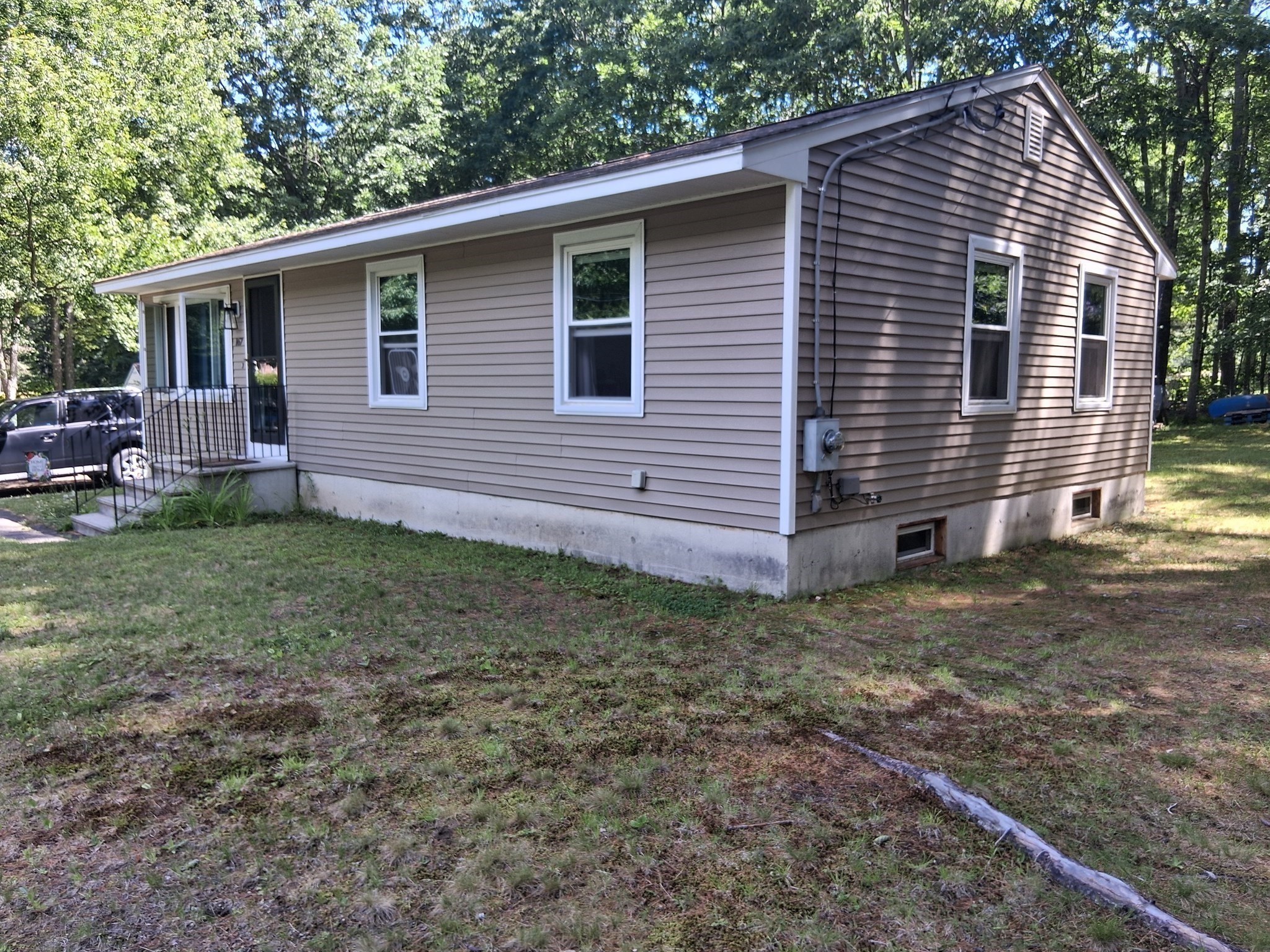167 Froman St Property Photo 2
